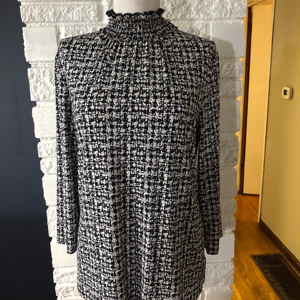 Black and white blouse